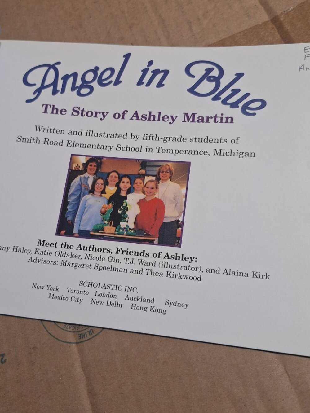 Angel In Blue - Picture 4 of 6